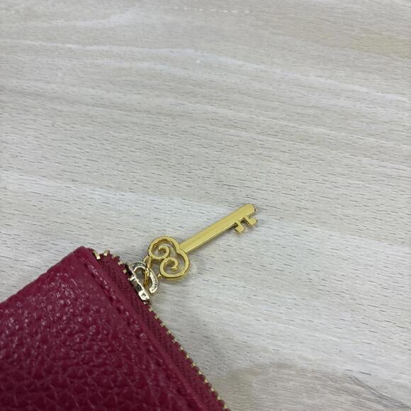 Bare Minerals Red Clutch - Picture 3 of 6